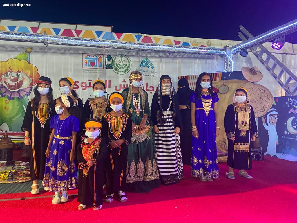 وفد إعلامي يزور مهرجان بيش للتسوق والترفيهية 2021 