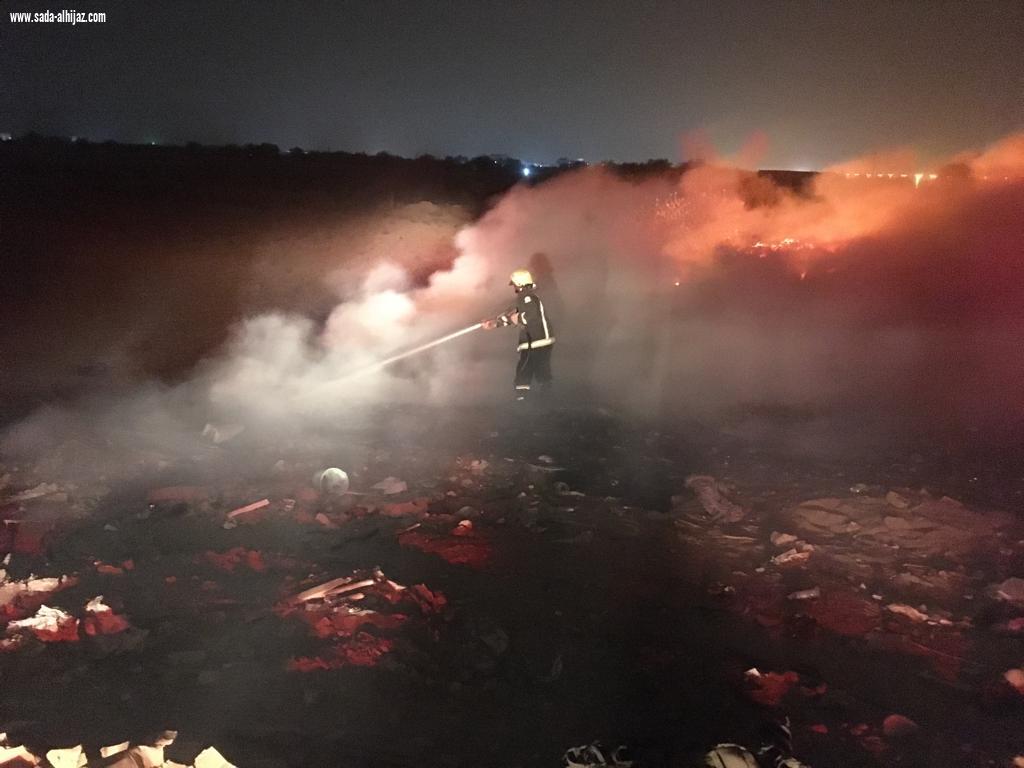 الدفاع المدني يباشر الآن حريق في الظبية 