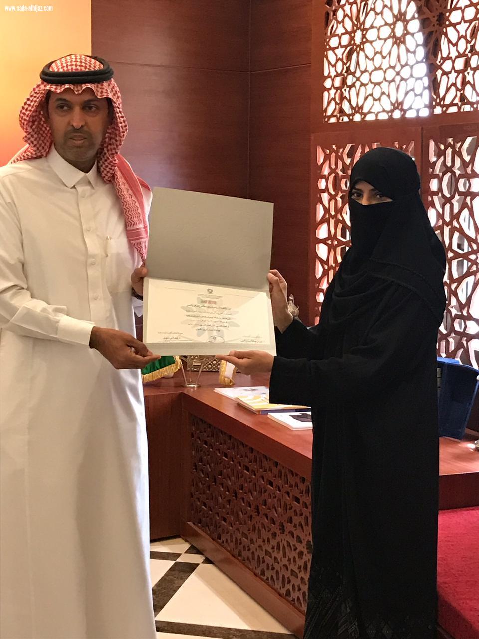 طالبات الكلية التقنية الموهوبات، يَزرْنَ جمعية الثقافة والفنون بجدة 