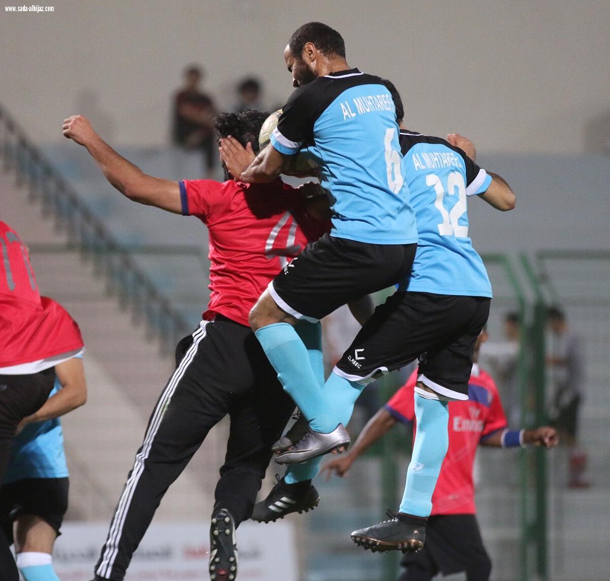 اختتام دور ال 16 من بطولة خميس مشيط بفوز فريقي المشاهير وغرناطة