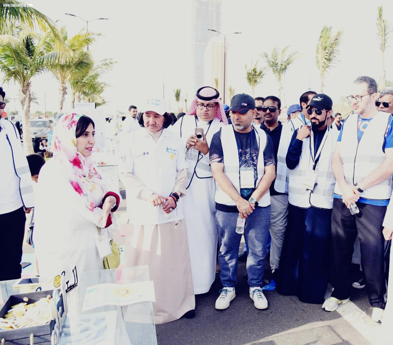 جده تشهد أكبر كرنفال ثقافي مجتمعي لممارسة المشي  ٣ الاف شخصية مجتمعيه بقيادة الأعمى ينادون بثقافة امشي ٣٠  وجده كده بحر ومشي