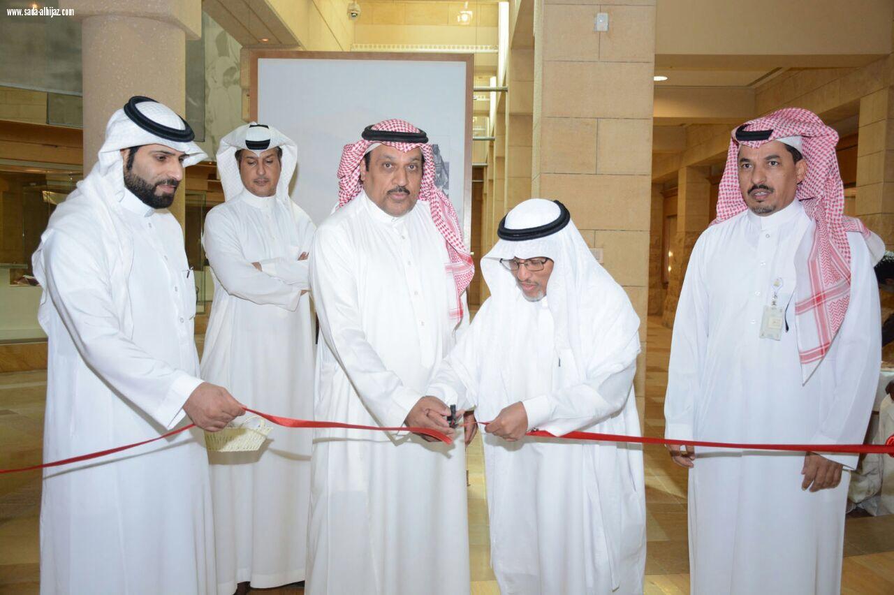 فنون الرياض تنظم معرضاً تشكيلياً لسيرة الملك عبد العزيز السياسية للفنانة فضيلة الجفال