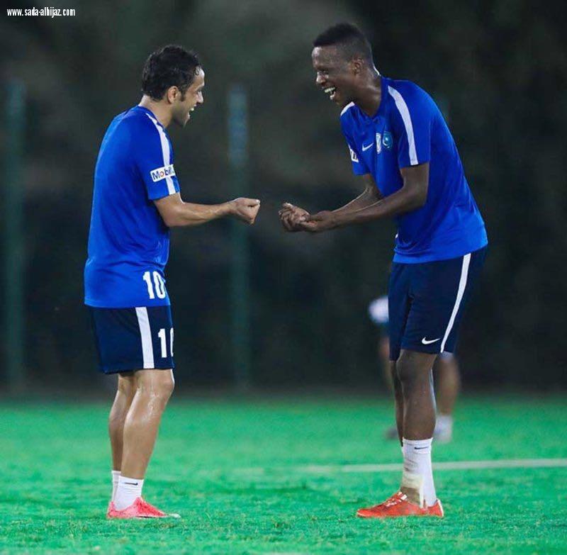 الهلال يستغل توقف الدوري .. والعابد يواصل التأهيل