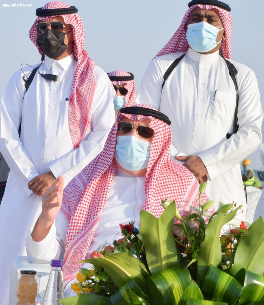 سمو أمير منطقة جازان يتفقد سير العمل بمشروع مطار الملك عبدالله بن عبدالعزيز بجازان الجديد .. 