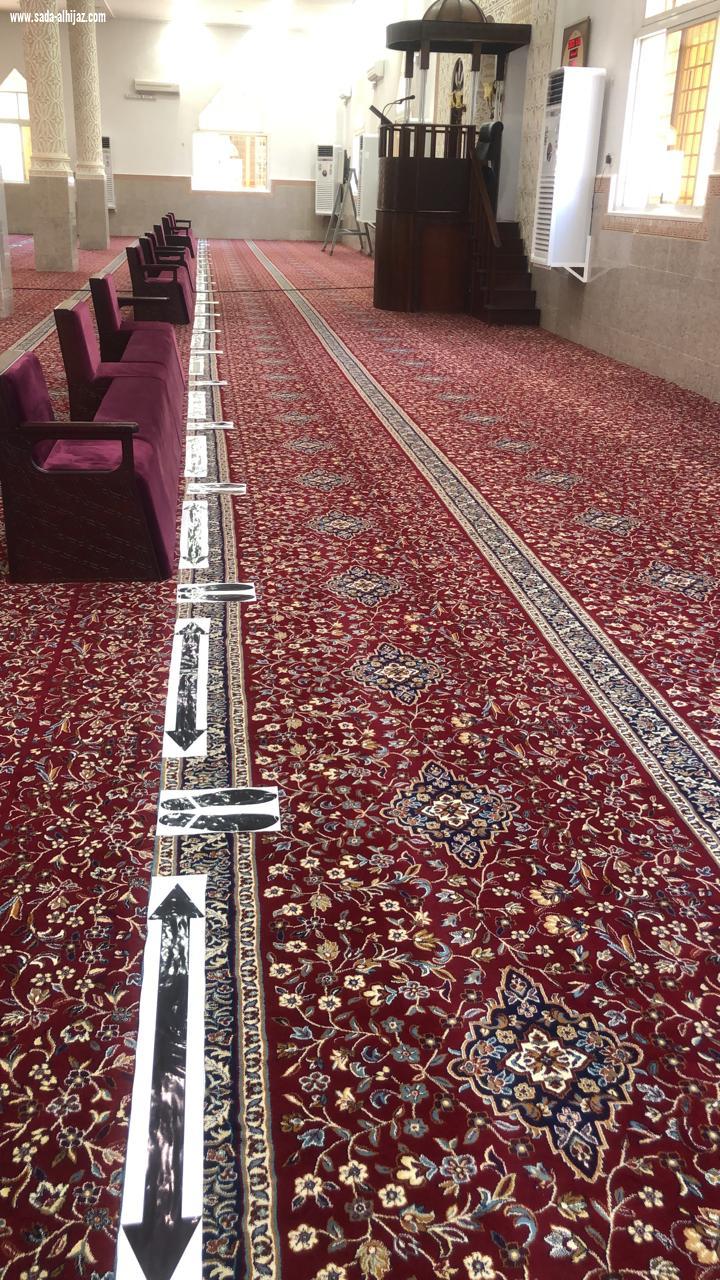 جمعية اليقظة النسائية بالشراكة المجتمعية مع شركاء النجاح فريق إحسان الطائف التطوعي والفن لمسة للطباعة والتغليف والهدايا في ( مبادرة بيوت الله عامرة لتطهير وتعقيم المساجد )