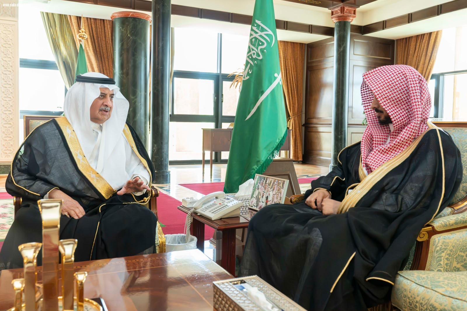 أمير تبوك يستقبل رئيس النيابة العامة بالمنطقة   