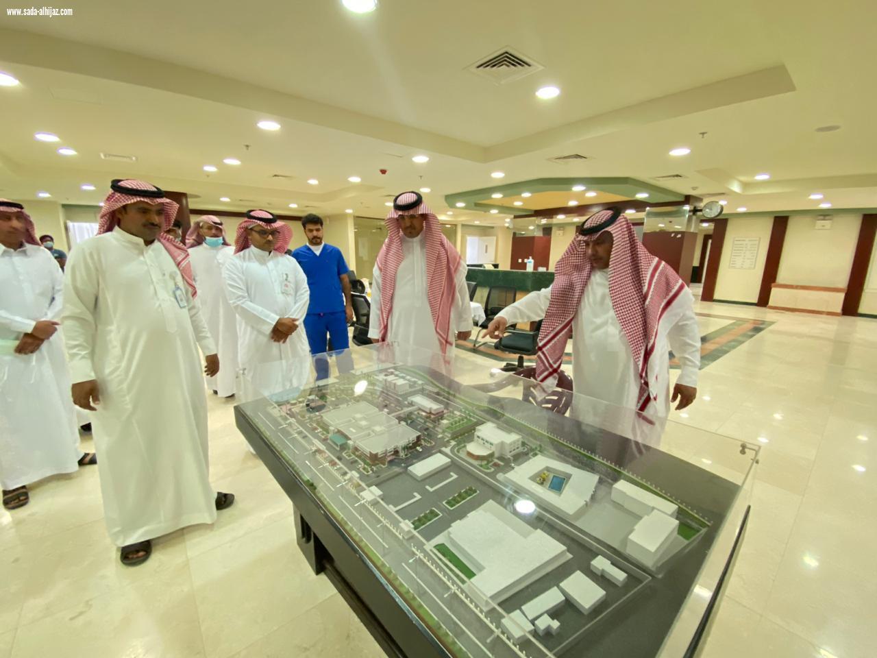 محافظ بلقرن يتفقد سير العمل في تجهيزات مستشفى سبت العلاية الجديد