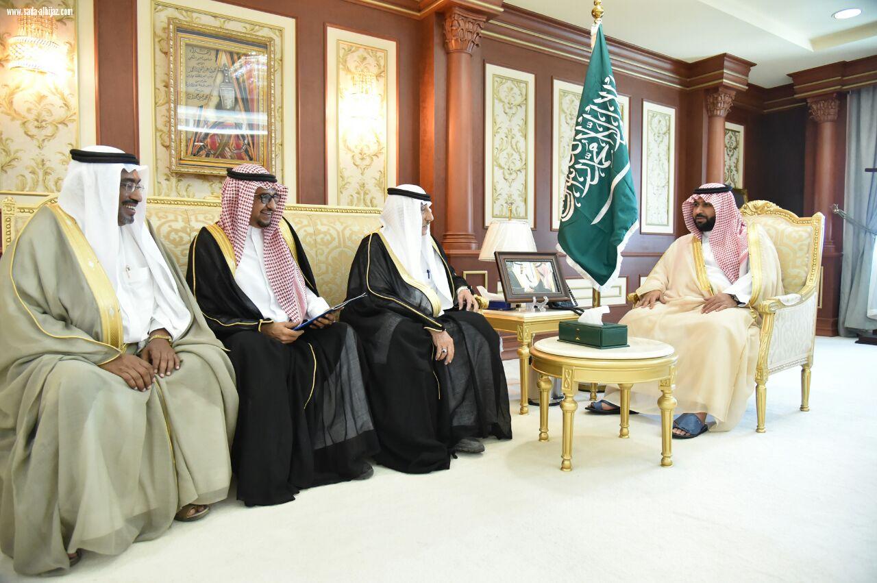 نائب أمير منطقة جازان يلتقي رئيس وأعضاء نادي اليرموك