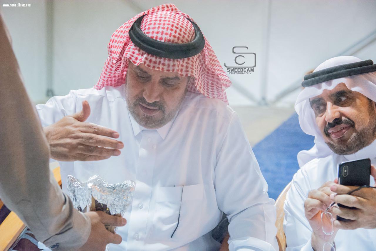 مدير عام سياحة مكة المكرمة وكبار مدراء الخطوط السعودية يقومون بزيارة مهرجان الضوء واللون بخميس مشيط