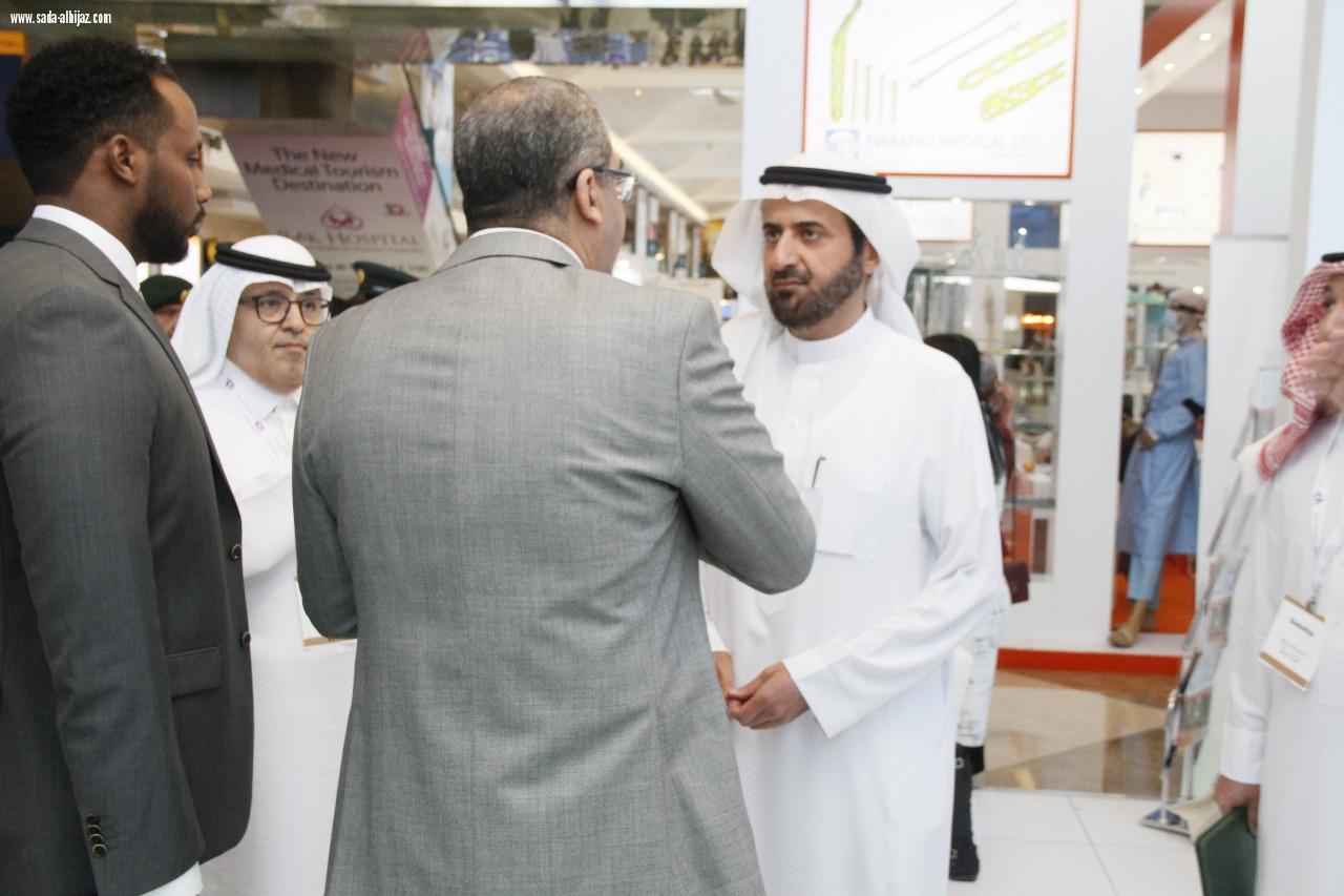 وزير الصحة يزور جناح السعودي الألماني بمعرض صحة العرب في دبي