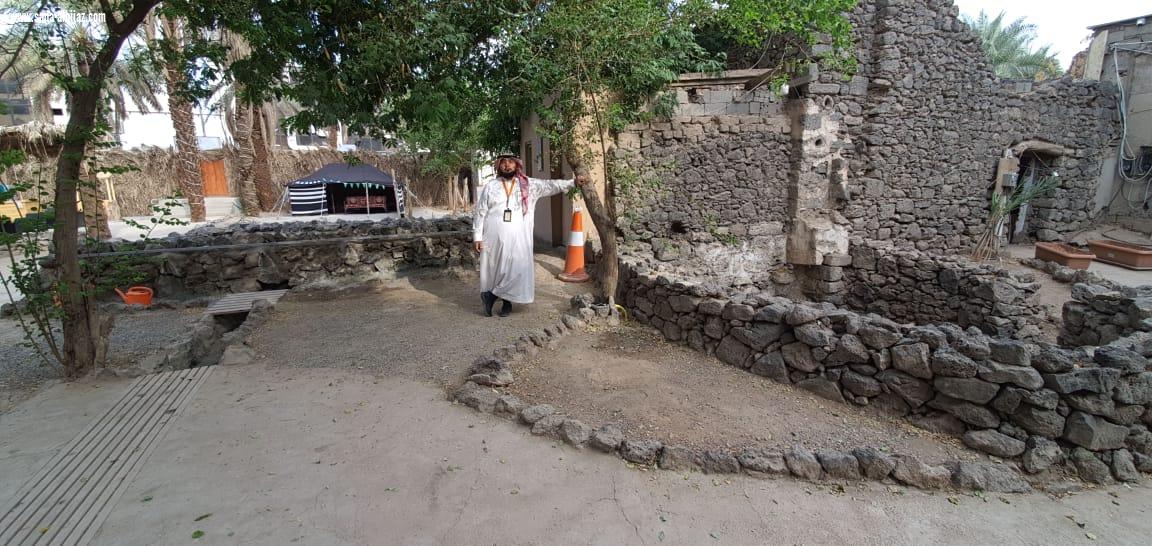 المرشد السياحي عبدالله بخاري:أناشد أهل المدينة أن يعرفوا تاريخهم ...