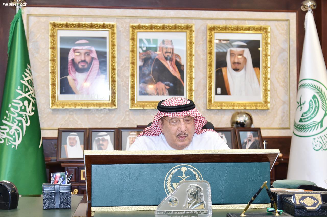 سمو أمير جازان يدشن المرحلة الأولى من  نظام الطاقة الشمسية البديلة بمبنى الامارة