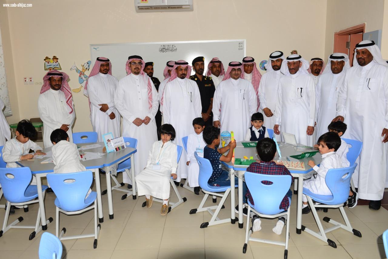 محافظ العلا يدشن مدارس الطفولة المبكرة بتعليم العلا