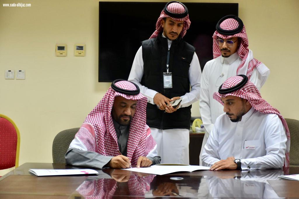 أمانة الطائف تعقد عدة اتفاقيات لليوم العالمي للتطوع .