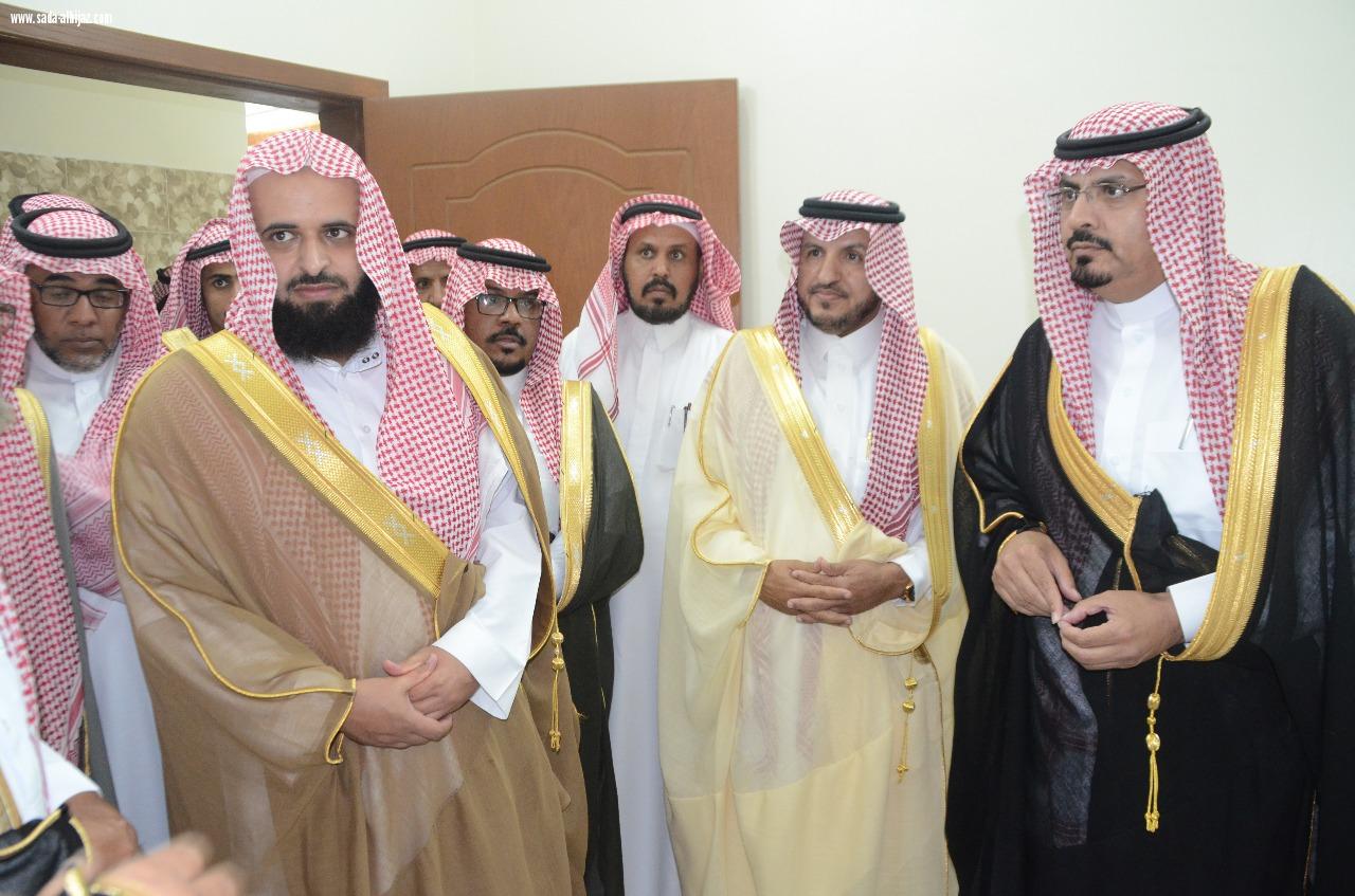 محافظ محافظة تربة يدشن جمعية شعر الخيرية