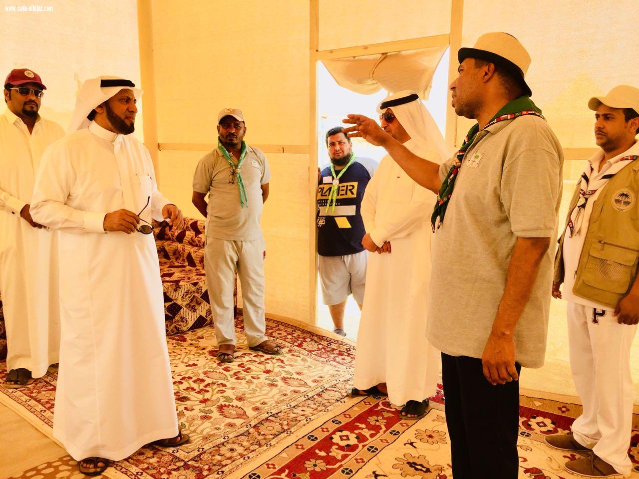 مساعد مدير تعليم محايل يتفقد استعدادات الدارسة التأسيسية 