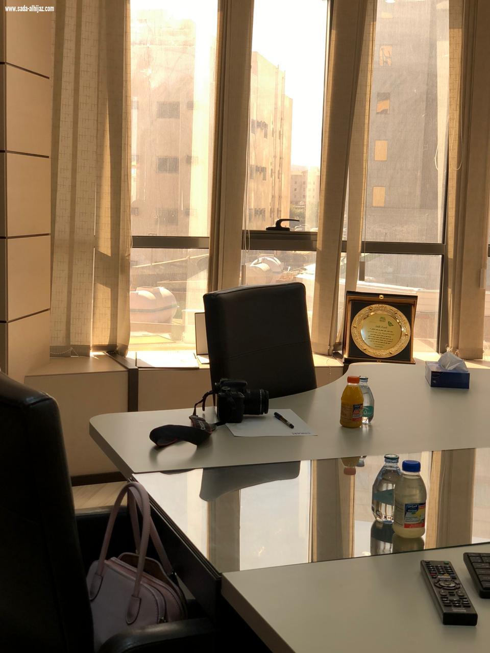 شبكة نادي الصحافة السعودي تكرم الفائزة روان الحجوري بجائزة أفضل مقال لليوم الوطني التاسع والثمانين