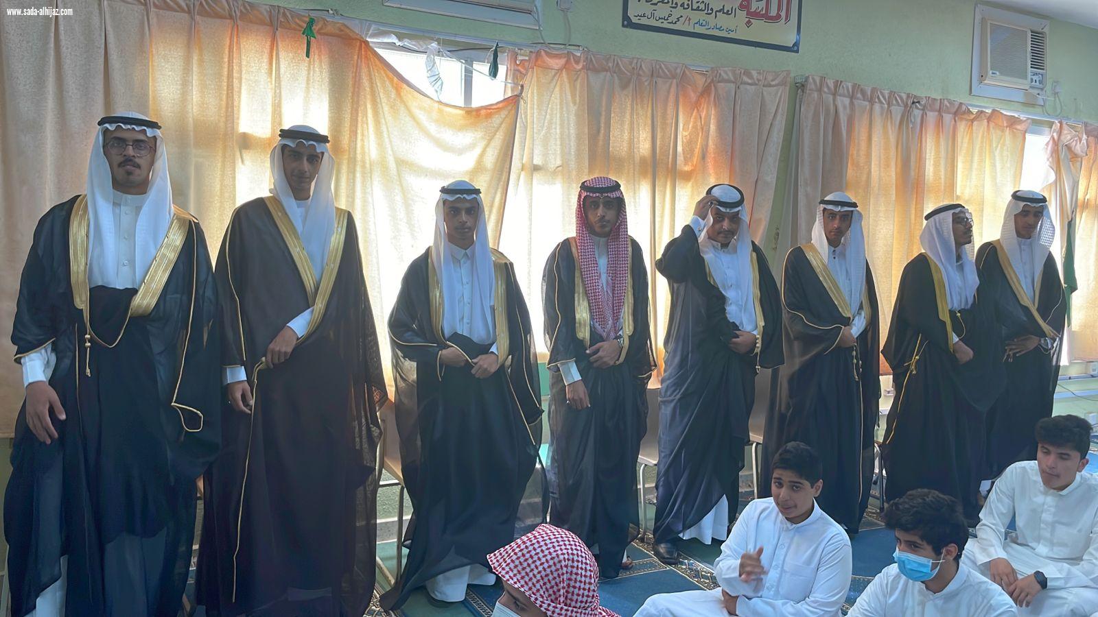 ثانوية بالعلاء بالباحة تحتفل بخريحي طلاب الثالث ثانوي والمشاركين في مجالات النشاط المدرسي