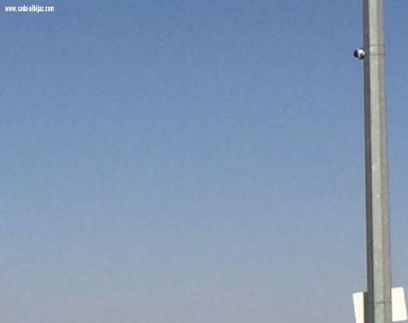 ساهر  على الأعمدة لرصد مخالفي النظافة بالطائف