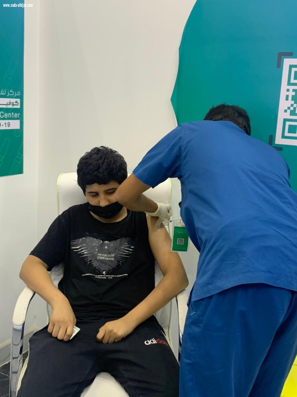 *صحة جازان تقدم خدمات لقاحات كورونا للطلاب والطالبات*