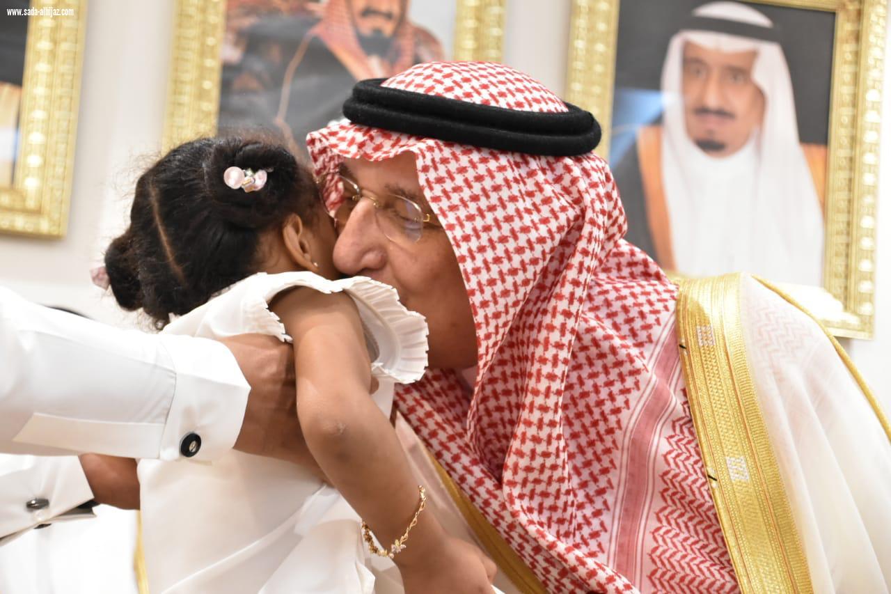 سمو أمير منطقة جازان يستقبل المهنئين بعيد الأضحى المبارك
