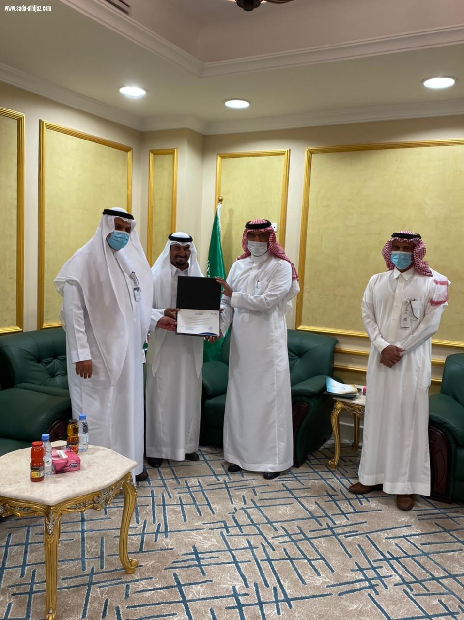 محافظ خيبر يستقبل مدير عام الموارد البشرية والتنمية الاجتماعية بمنطقة المدينة المنورة