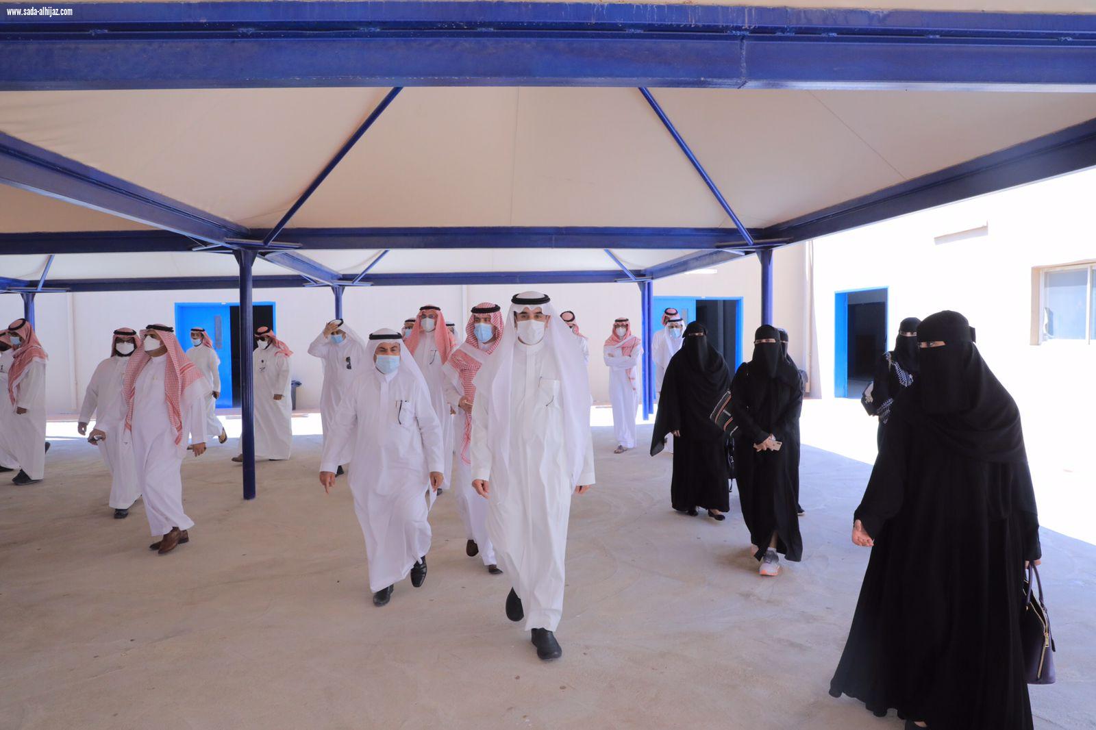 رئيس جامعة حائل يقوم بجولة تفقدية لفروع الجامعة في محافظتي الشملي والحائط