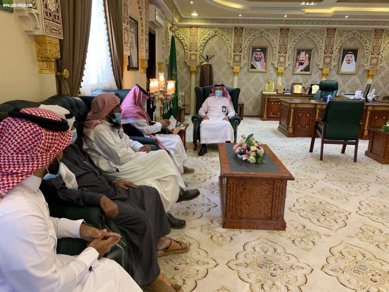 محافظ المندق يشيد بالدعم السخي من خادم الحرمين  الشريفين وسمو ولي عهدة لجمعيات البر الخيرية 