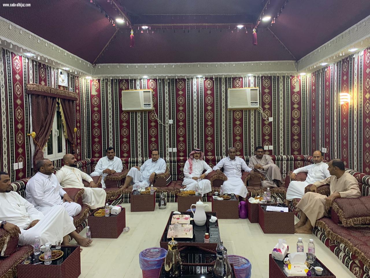 اجتماع المجلس الشرفي لفريق  تحفيظ الطوال الرياضي