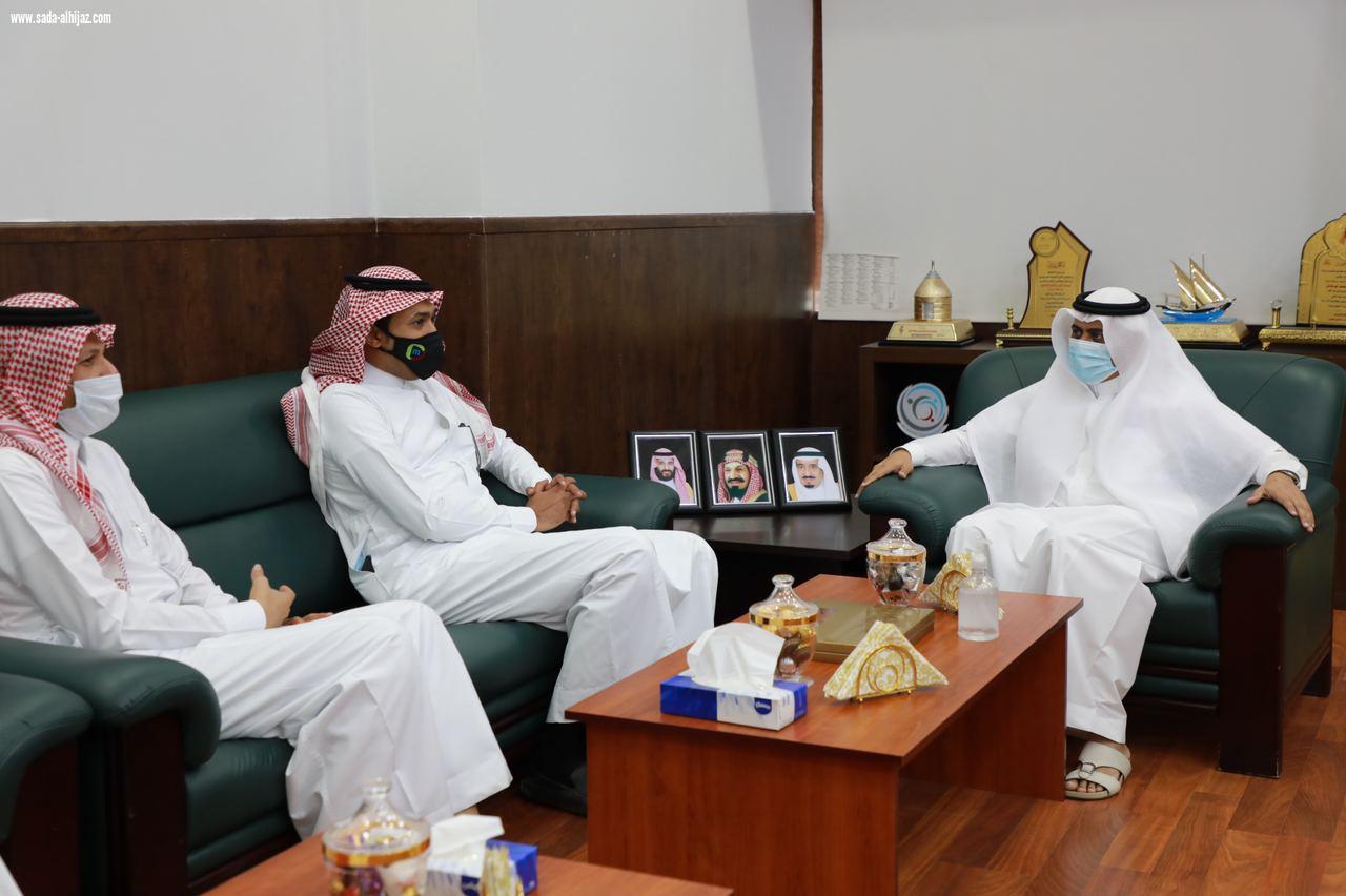 دعم طلاب وطالبات تعليم جازان بعدد من الأجهزة الإلكترونية الذكية