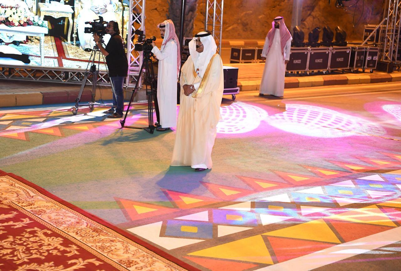 أمير عسير يدشن كرنفال خميس مشيط الضوئي 