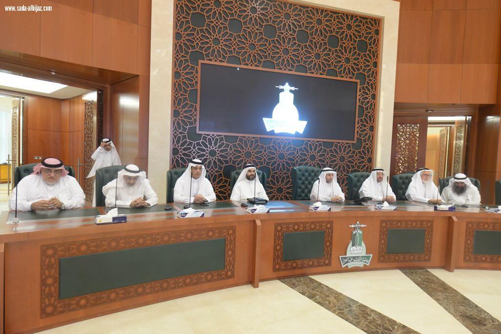 معالي المدير يكرم الفائزين في معرض سيئول الدولي للاختراعات 