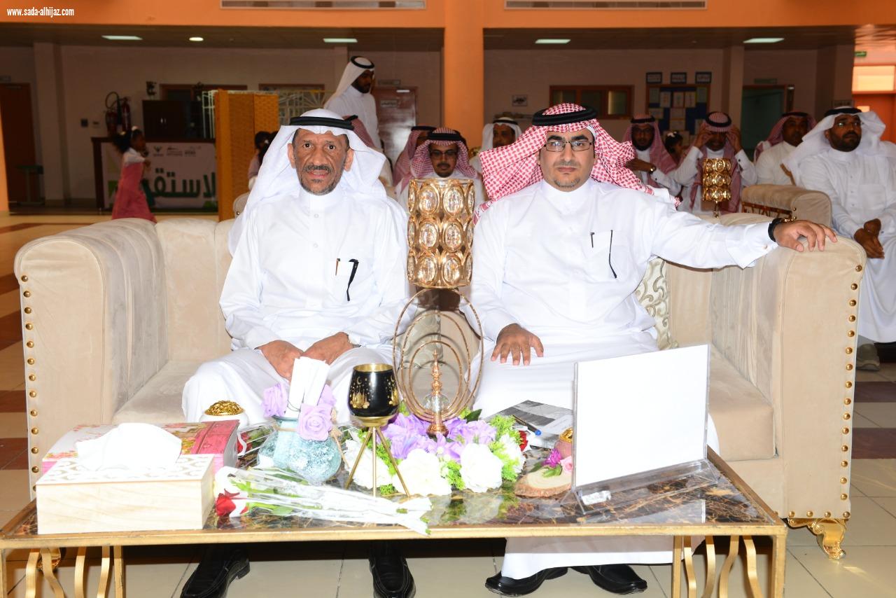 محافظ العلا يدشن مدارس الطفولة المبكرة بتعليم العلا