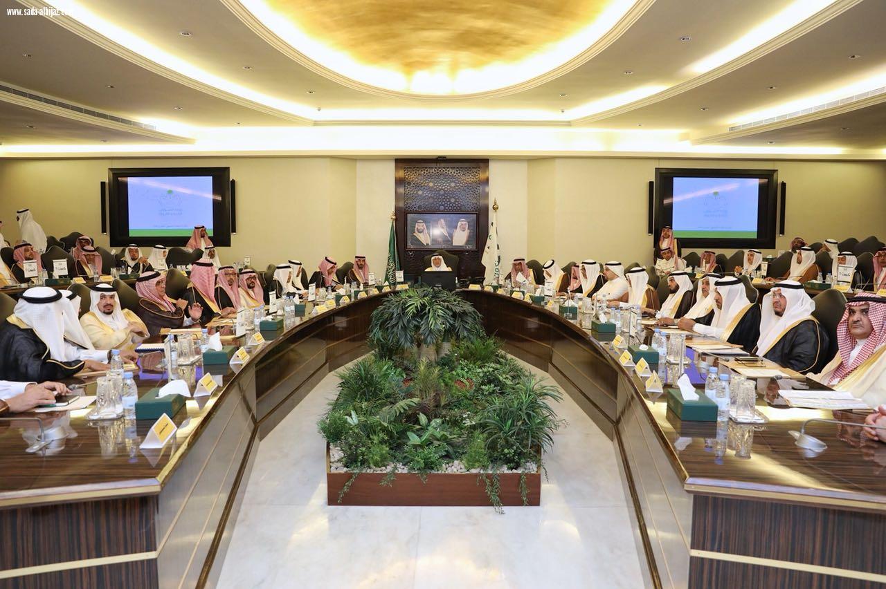 مستشار خادم الحرمين الشريفين يوجه بتشكيل لجنة تنفيذية برئاسة نائبه