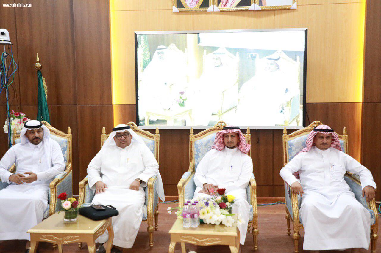 بعد حصول الإدارة على المركز الأول في الرصد والتوثيق على مستوى المملكة تعليم جازان يقيم حفلاً تكريمياً لمنسوبي ومنسقي العلاقات والإعلام