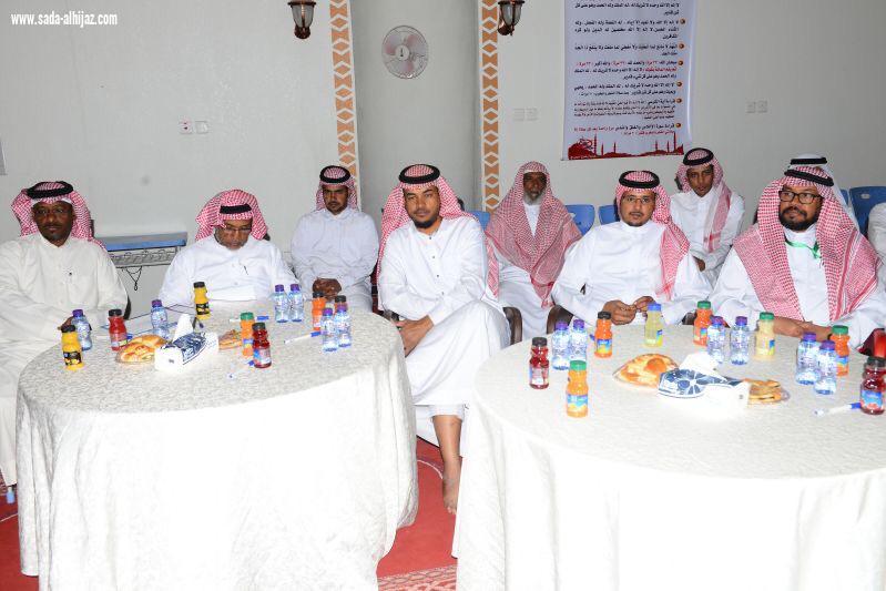 انطلاق حلقات النقاش لأولياء الأمور مع المدرسة بتعليم العلا