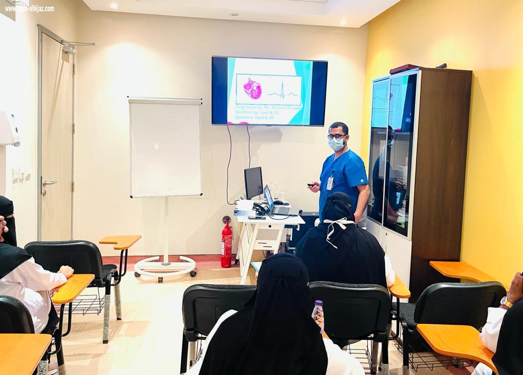 مستشفى صامطة العام ينفذ دورة تدريبية بعنوان المفاهيم الأساسية في التخطيط القلبي للتمريض