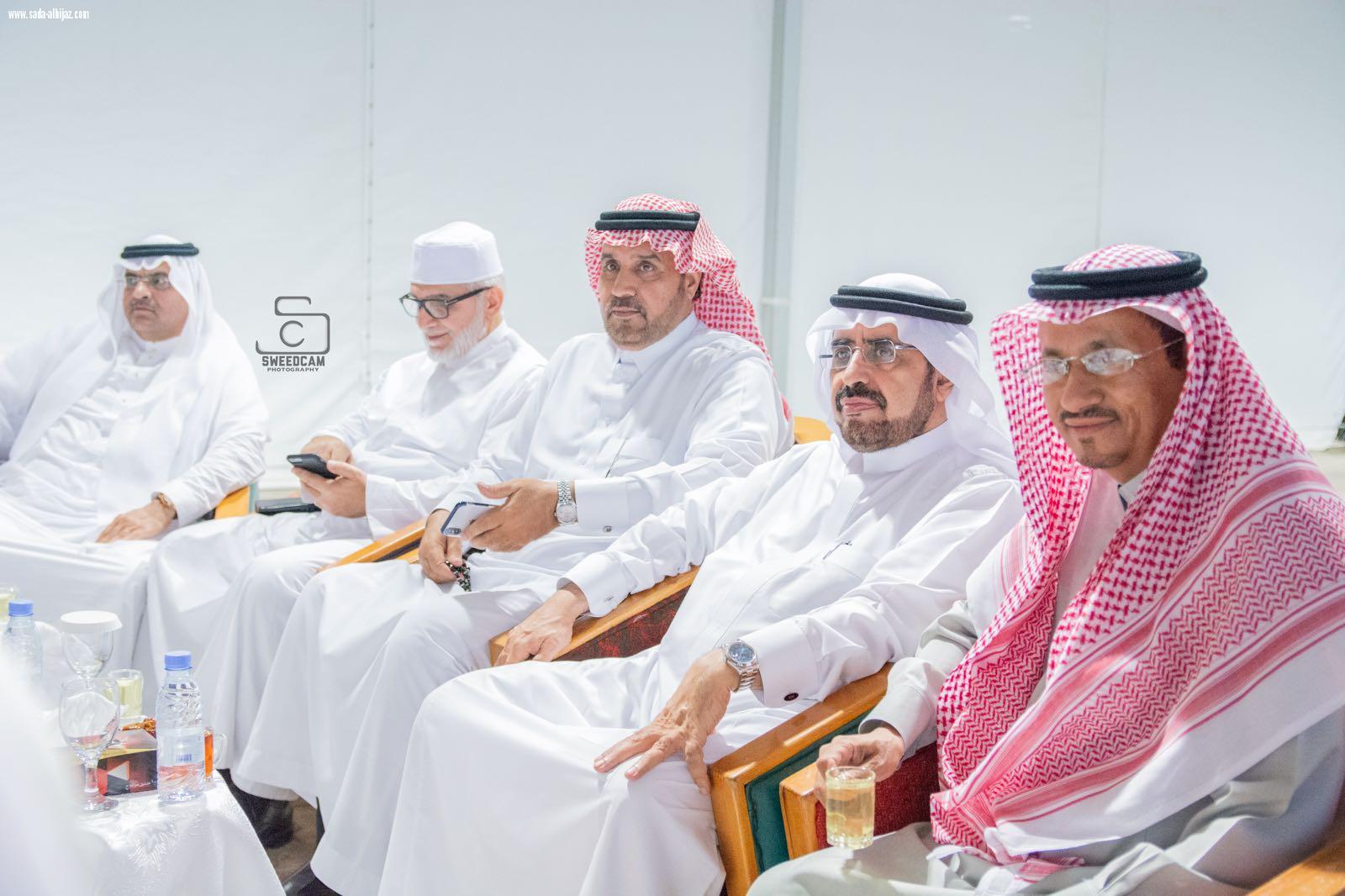 مدير عام سياحة مكة المكرمة وكبار مدراء الخطوط السعودية يقومون بزيارة مهرجان الضوء واللون بخميس مشيط