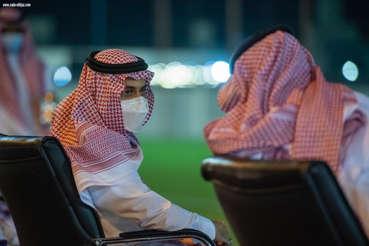 سمو نائب أمير منطقة حائل يزور مقر نادي الجبلين