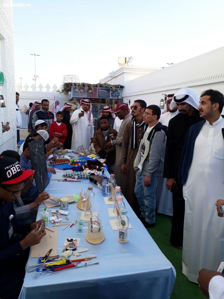 الفرق التطوعية في ملتقى مبادر تنفذ برنامجها في الميدان 