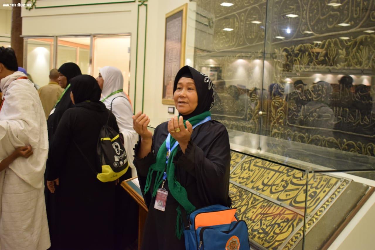 ملتقى محبي مكة الثقافى وفريق حياتنا رسالة التطوعي يستضيفان ضيوف سفارة جنوب أفريقيا من الصم والبكم