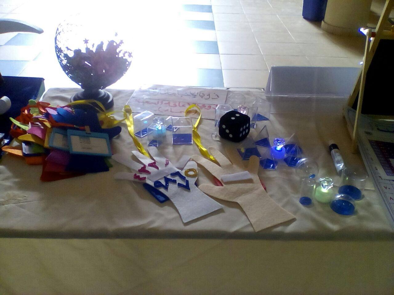 طالبة ثانوي تطلق اول أباكوس(العداد)  يحمل لغة الإشارة لصم