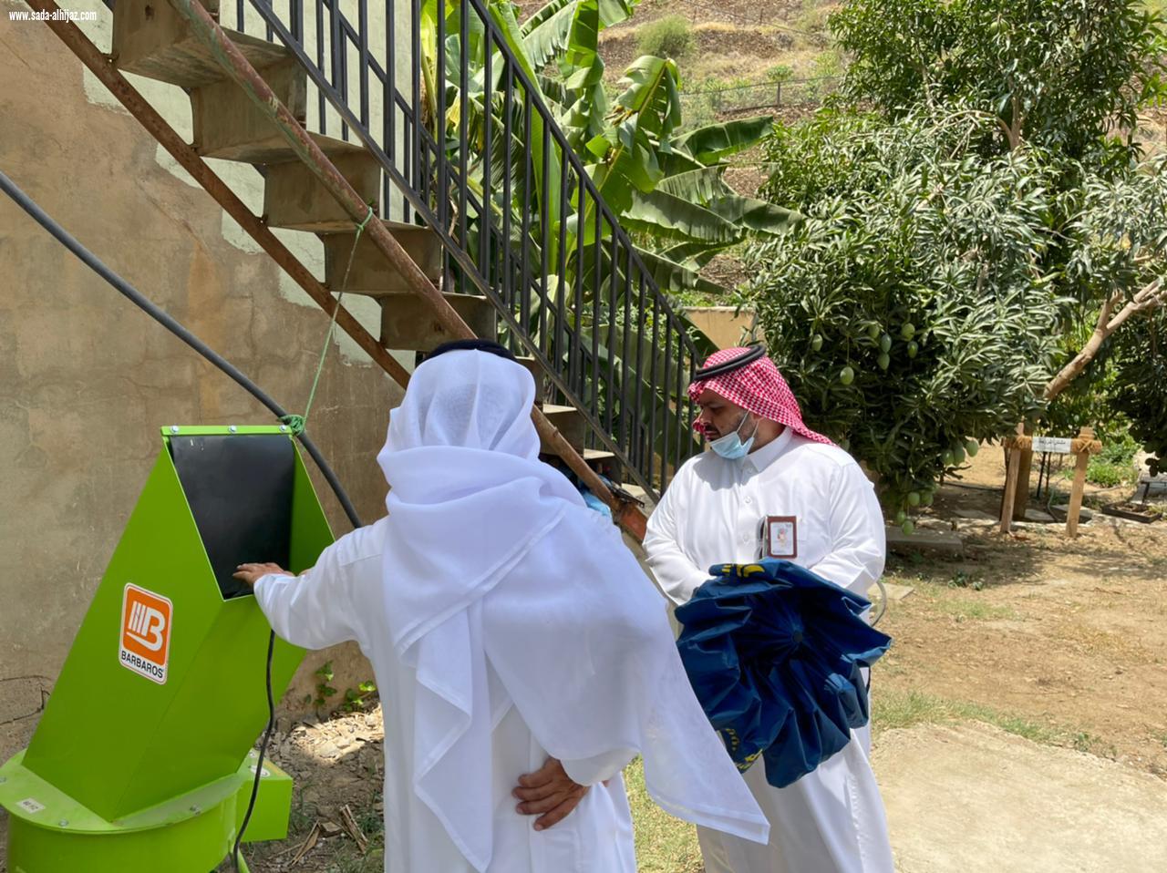 محافظ الداير» يدشن مشاريع تطويرية وصناعات تحويلية بـ«مزرعة المالكي الشرقة»  