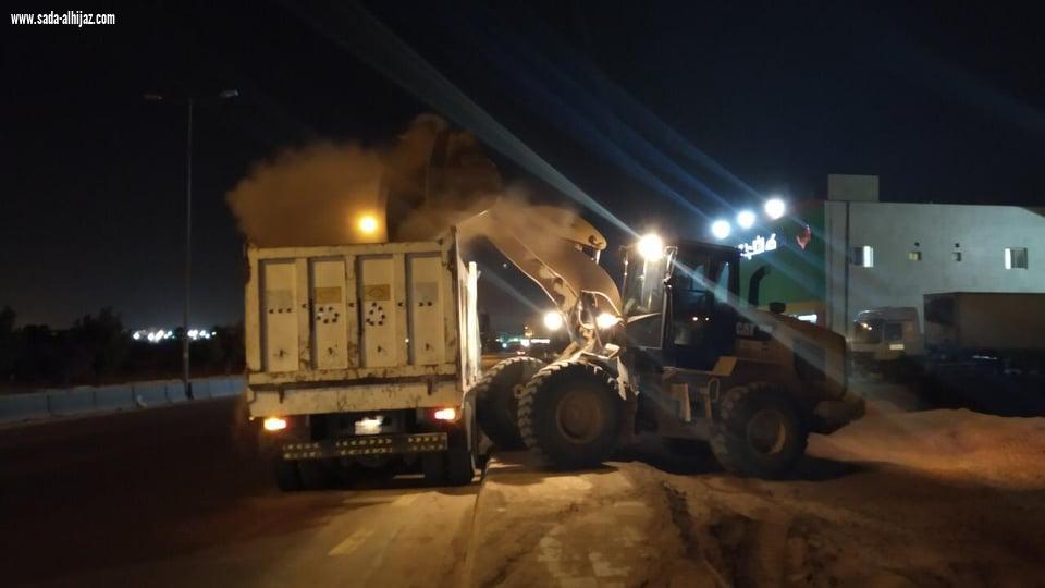أمانة الطائف تزيل ٤ آلاف مشوه بصري من ١٢٠ موقعًا