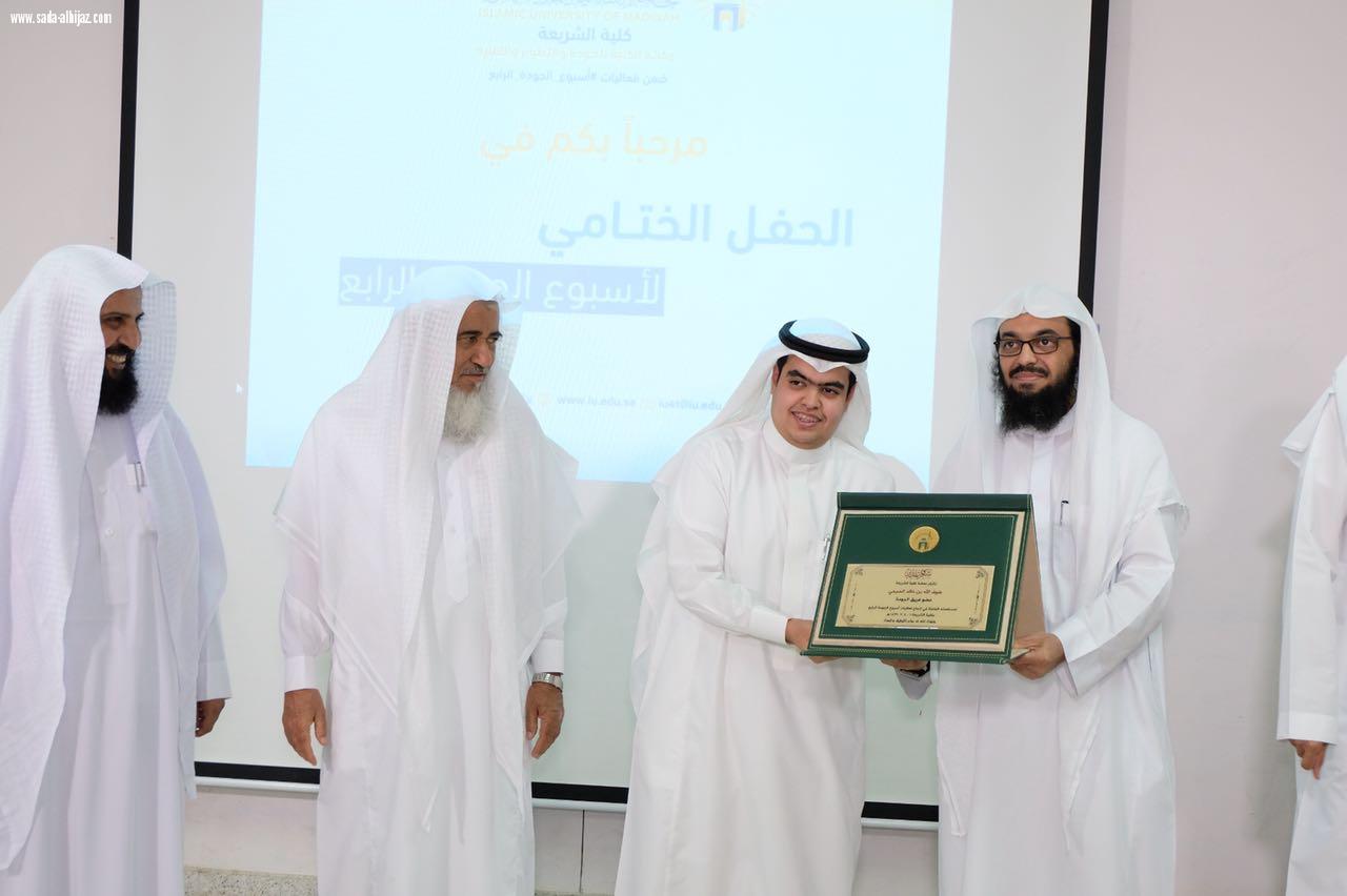 تجاوز زواره (١٤) ألف زائر *معرض 