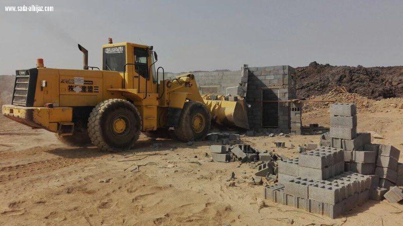    امانه المدينة المنورة تزييل تعديات بمساحة اجمالية تقدر ب١١١٥٠٠٠متر مربع 