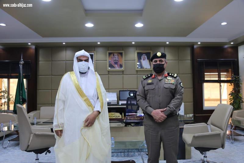 مدير عام هيئة الأمر بالمعروف بالقصيم يزور مدير شرطة المنطقة