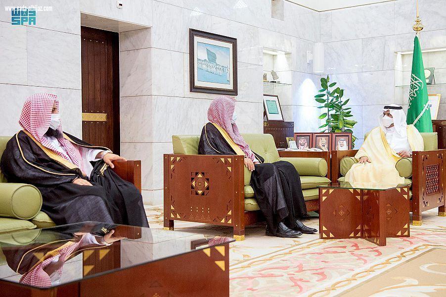 *أمير منطقة الرياض بالنيابة يستقبل مدير فرع الرئاسة العامة لهيئة الأمر بالمعروف والنهي عن المنكر*