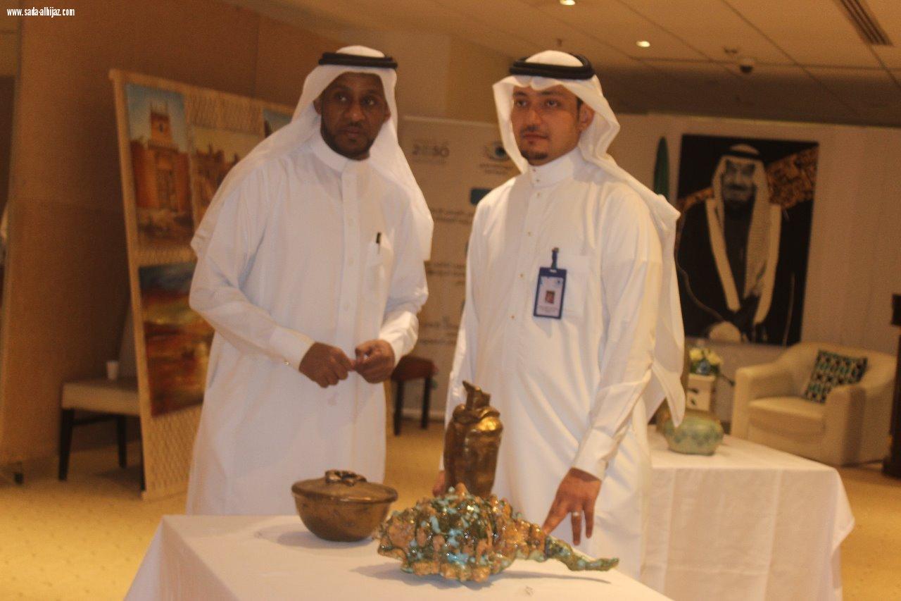 وسط أجواء مليئة بالفن والابداع  فريق الاعلام الواعي يختتم 