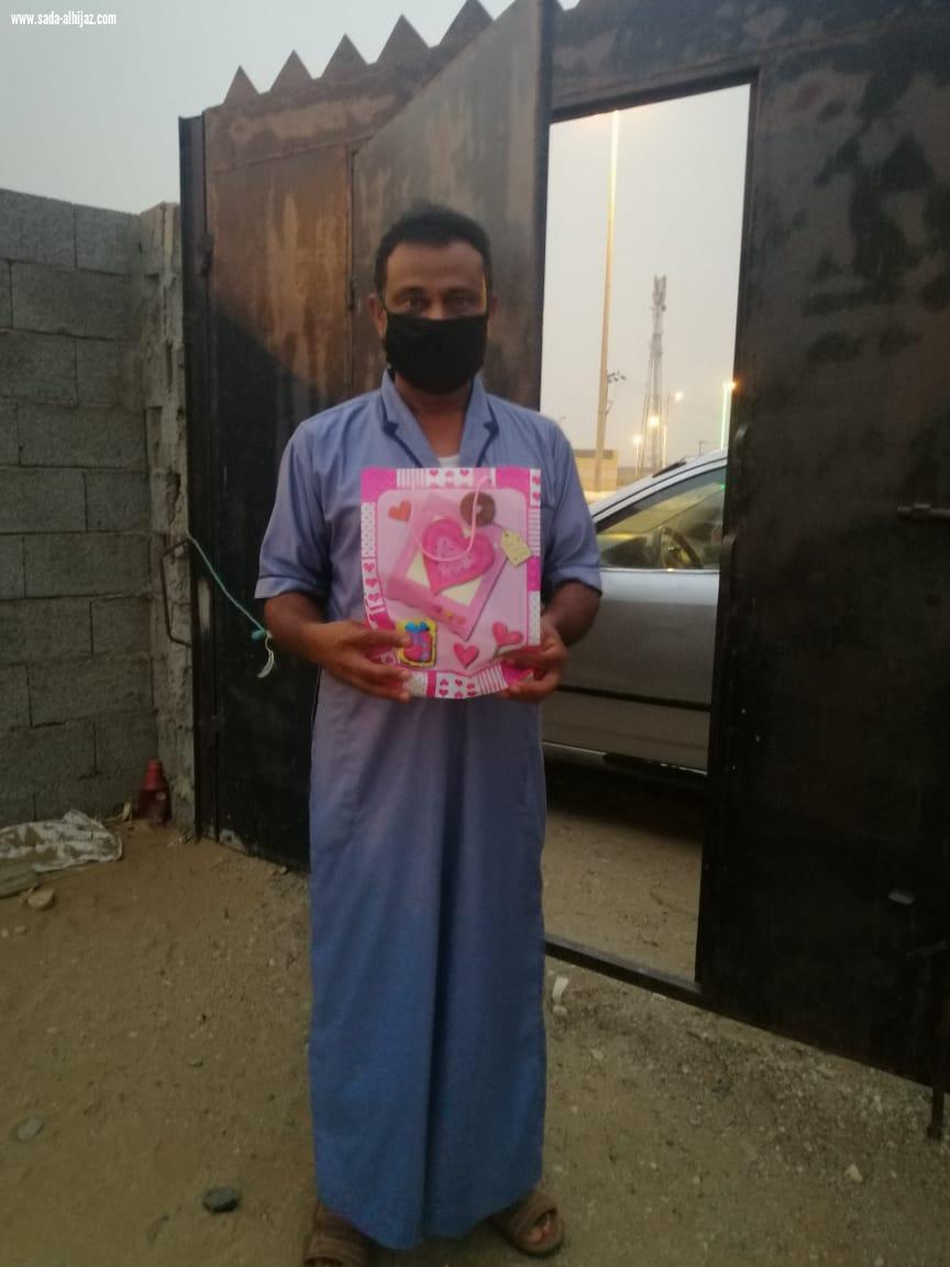 نشاط المباركة ينفذ برنامج  يداً _ بيد  للحد من انتشار فيروس كورونا.